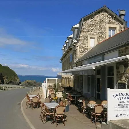 Lejlighed Vue Et Sur Les Falaises-face Au Sentier De Randonnee Planguenoual